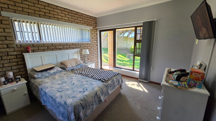3 Bedroom Property for Sale in Dana Bay Western Cape